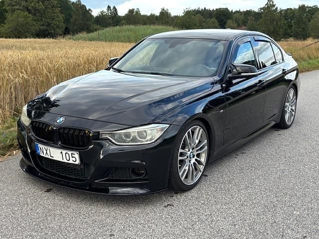 Svart Begagnad 2014 BMW 320 M Sport Sedan | 120 000 kr (Lite dyr) - Bild 1/4