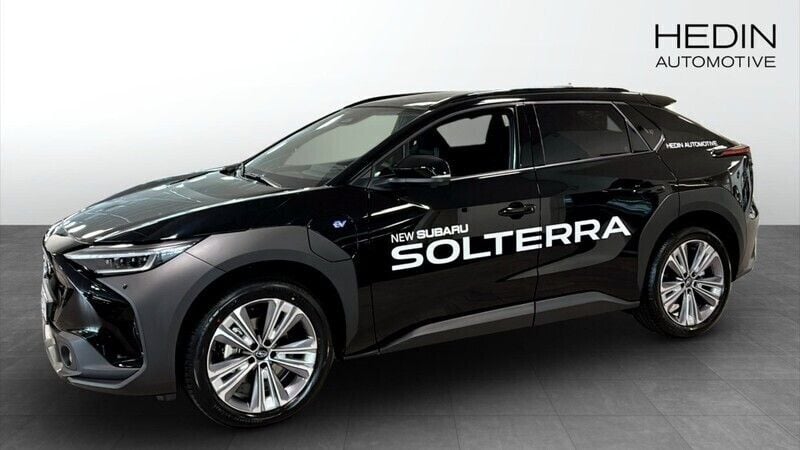 Svart (black) Begagnad 2025 Subaru Solterra SUV | 529 900 kr (Superpris) - Bild 1/4