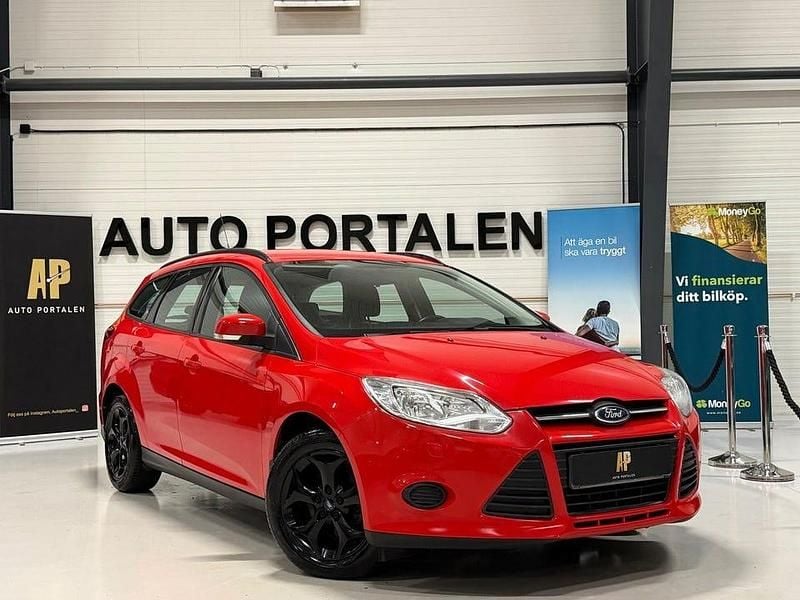 Röd Begagnad 2012 Ford Focus Trend Kombi | 49 900 kr (Marknadspris) - Bild 1/4