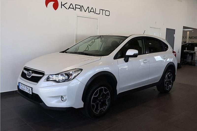 Vit Begagnad 2014 Subaru XV SUV | 109 900 kr (Bra pris) - Bild 1/4