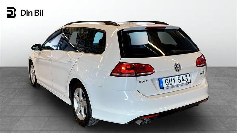 Begagnad VW Golf VII R-line 150 HK (110 kW) 2016 Vit Kombi