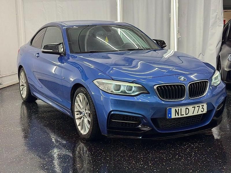Begagnad BMW M235 326 HK (239 kW) 2013 Blå Sportkupé