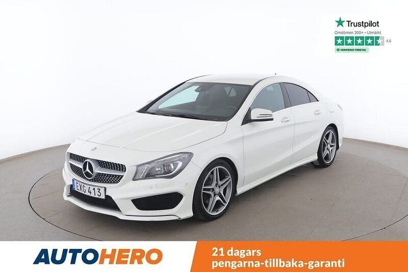 Vit Begagnad 2015 Mercedes CLA180 AMG Sedan | 194 000 kr - Bild 1/4