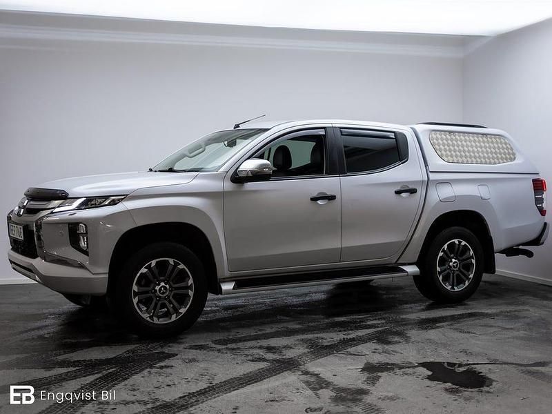 Begagnad Mitsubishi L200 150 HK (110 kW) 2020 Vit Pickup