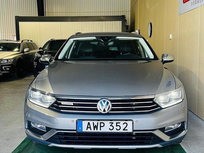 Begagnad VW Passat Alltrack 190 HK (139 kW) 2017 Silver Kombi