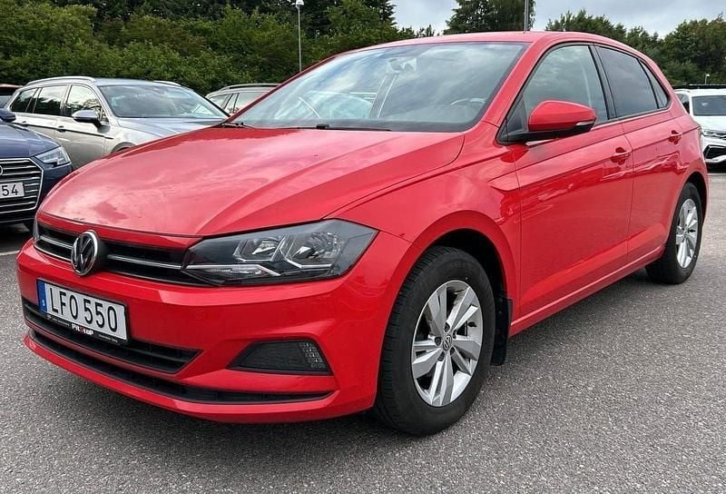 Röd Begagnad 2020 VW Polo Halvkombi | 139 900 kr (Marknadspris) - Bild 1/4
