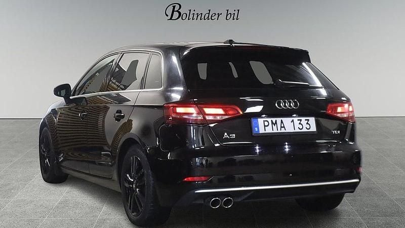 Begagnad Audi A3 Sportback Proline 150 HK (110 kW) 2017 Svart Halvkombi