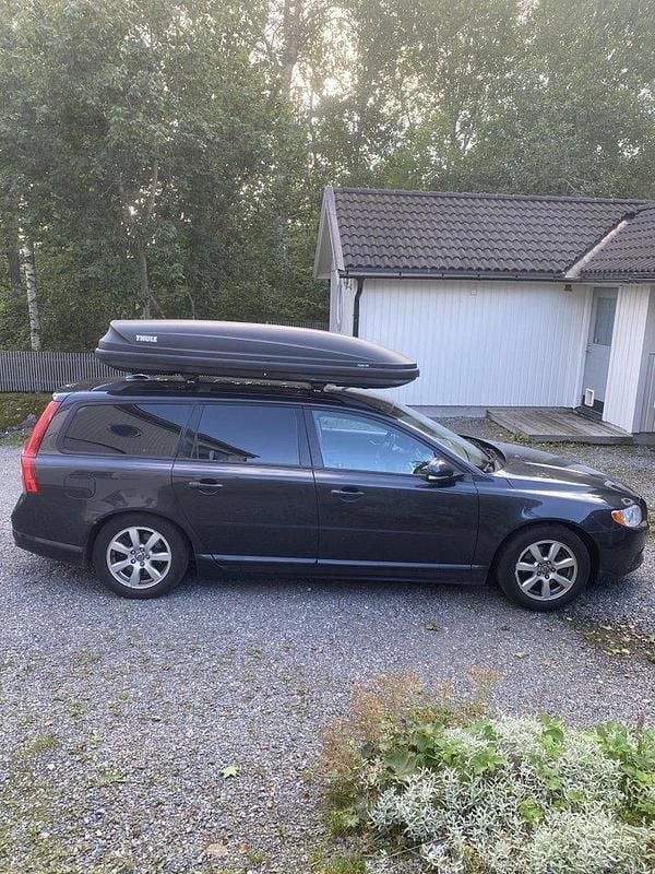 Grå Begagnad 2012 Volvo V70 Drive Kinetic Kombi | 60 000 kr (Bra pris) - Bild 1/4