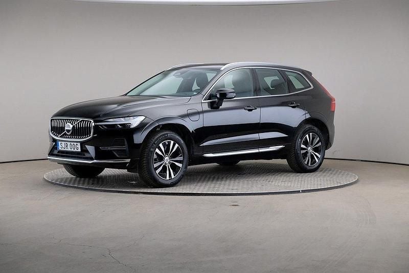 Svart Begagnad 2022 Volvo XC60 Core SUV | 415 000 kr (Superpris) - Bild 1/4