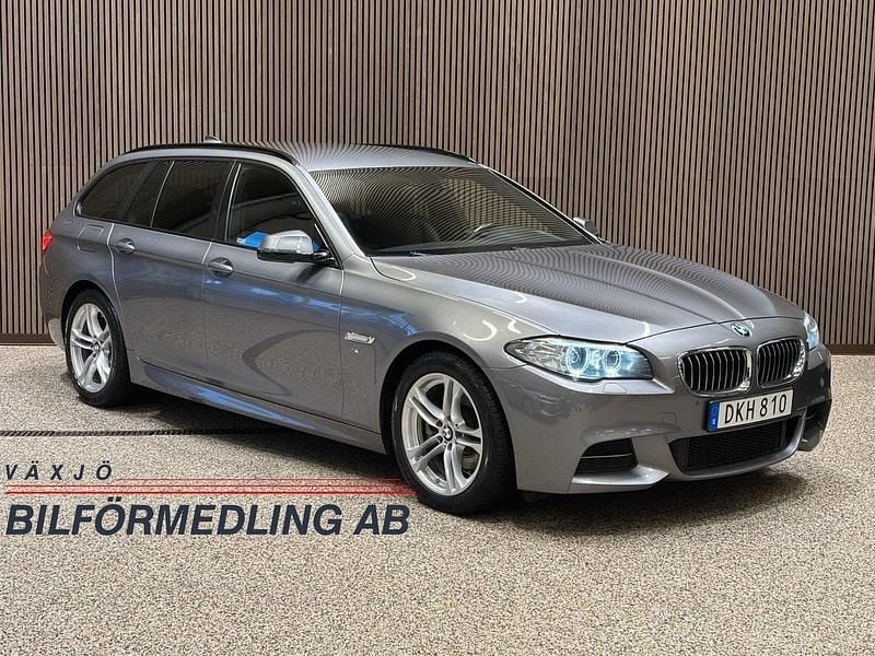 Grå Begagnad 2017 BMW 520 M Sport Kombi | 249 000 kr (Bra pris) - Bild 1/4