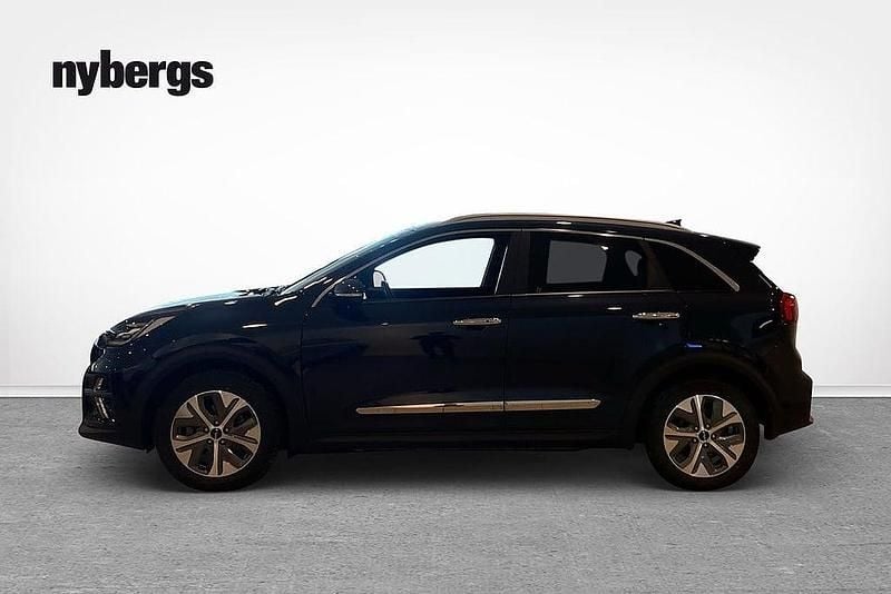 Begagnad Kia e-Niro Advance 152 kW (207 HK) 2022 Blå SUV