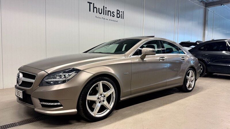 Ljusbrun Begagnad 2011 Mercedes CLS350 AMG Sportkupé | 249 900 kr (Marknadspris) - Bild 1/4