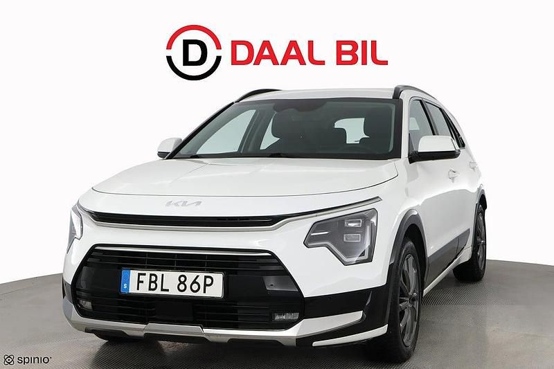 Begagnad Kia Niro Advance 141 HK (103 kW) 2022 Vit SUV