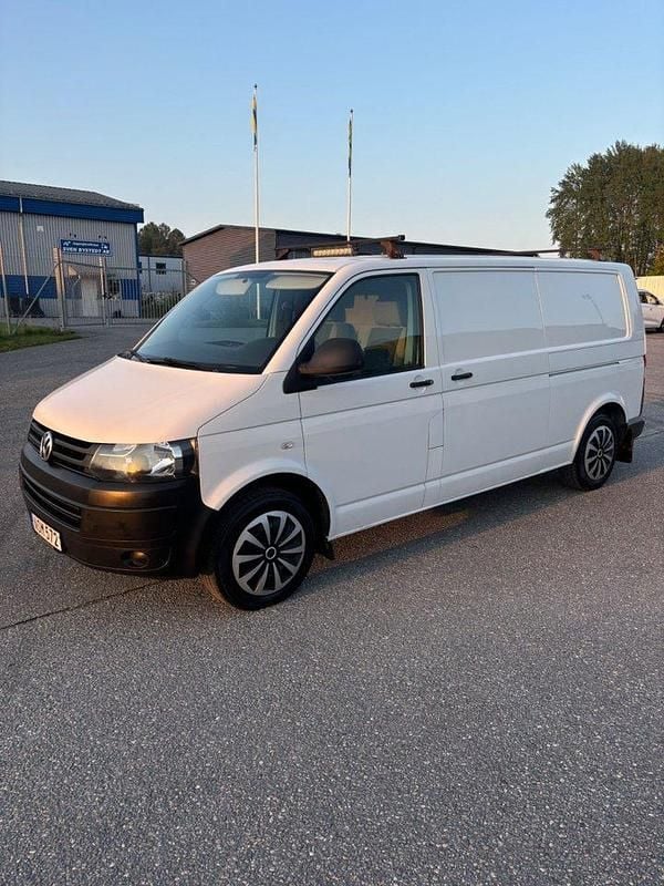 Vit Begagnad 2015 VW T5 Van | 86 500 kr (Superpris) - Bild 1/4