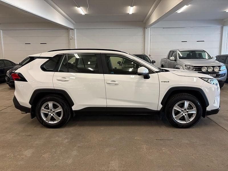 Begagnad Toyota RAV4 Hybrid Active 222 HK (163 kW) 2020 Vit SUV