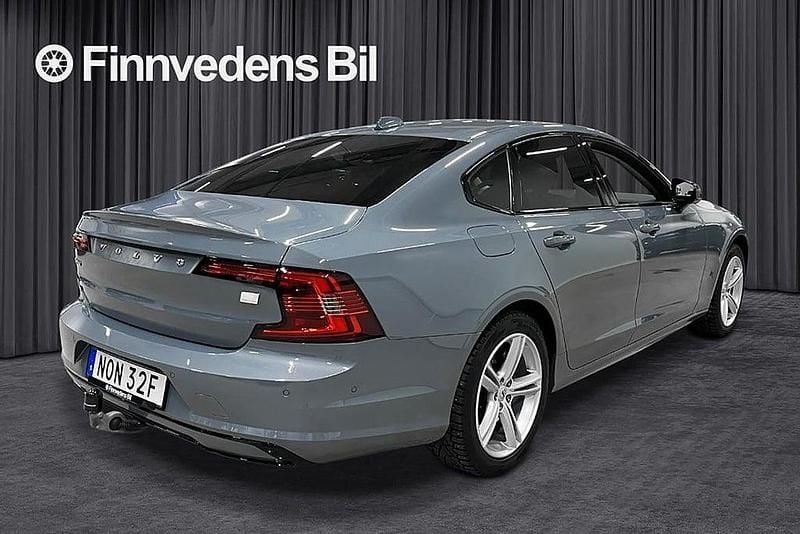 Begagnad Volvo S90 Plus 463 HK (340 kW) 2023 Grå Sedan