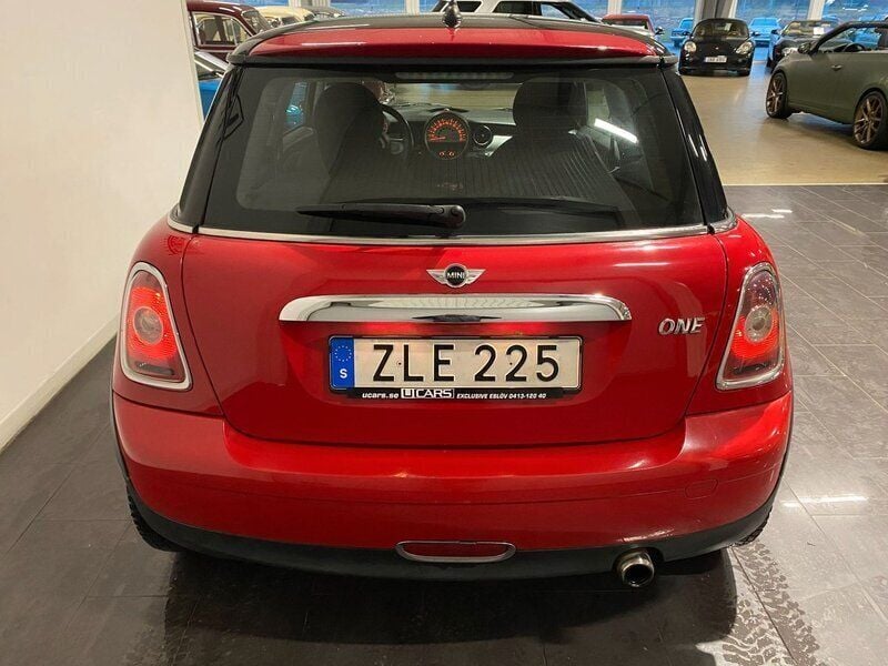 Begagnad Mini ONE Pepper 96 HK (70 kW) 2009 Röd Halvkombi