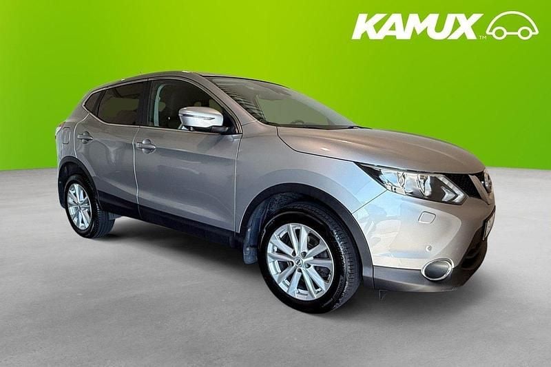 Silver/grå Begagnad 2017 Nissan Qashqai 360º SUV | 154 900 kr (Marknadspris) - Bild 1/4