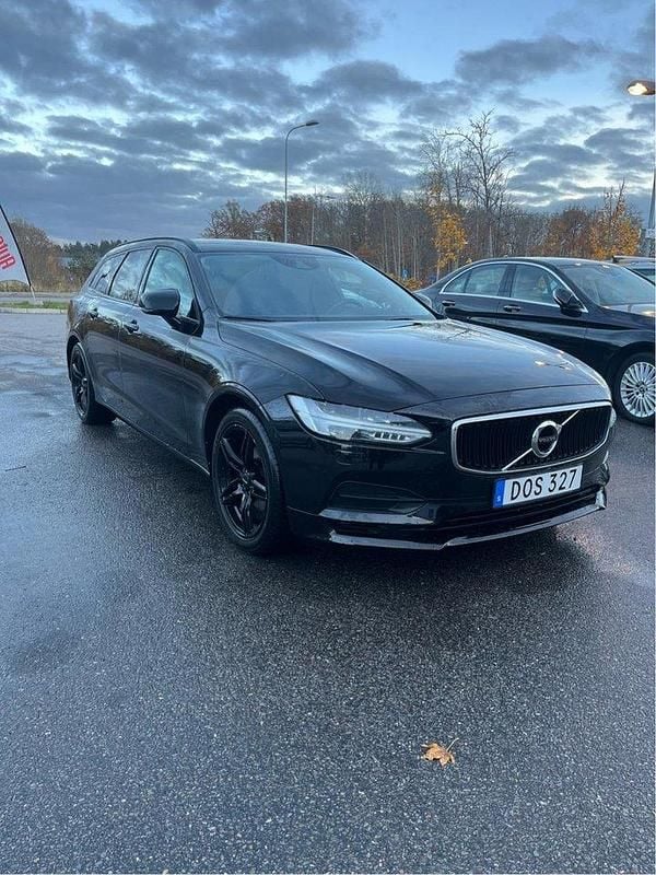 Svart Begagnad 2018 Volvo V90 Kinetic Kombi | 140 000 kr (Marknadspris) - Bild 1/4