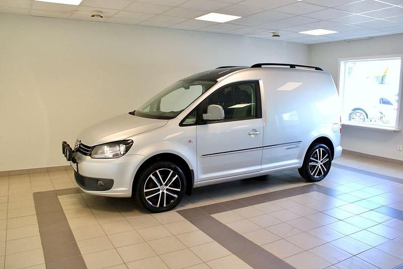 Silver Begagnad 2013 VW Caddy Edition Minibuss | 139 900 kr - Bild 1/4