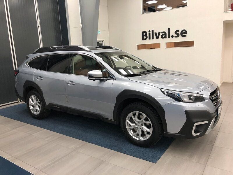 Silver Begagnad 2021 Subaru Outback SUV | 329 000 kr (Marknadspris) - Bild 1/4