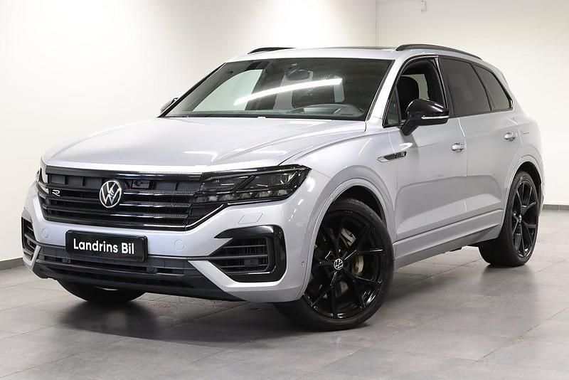 Silver (silver metallic) Begagnad 2020 VW Touareg Design SUV | 498 000 kr (Lite dyr) - Bild 1/4