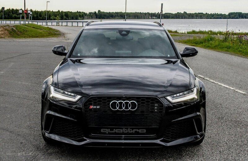 Begagnad 2018 Audi RS6 Performance Kombi | 829 900 kr - Bild 1/4