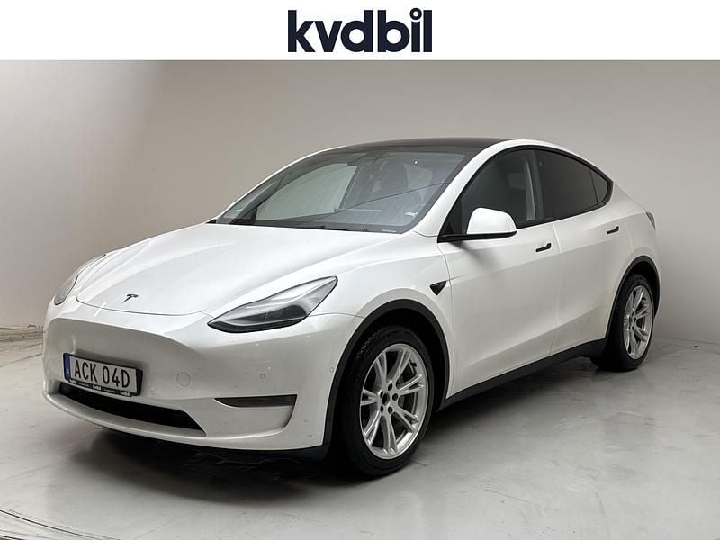 Vit Begagnad 2022 Tesla Model Y Long Range AWD SUV | 319 000 kr (Marknadspris) - Bild 1/3
