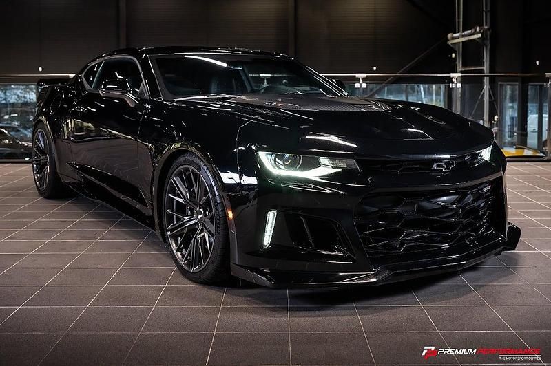 Begagnad Chevrolet Camaro ZL1 659 HK (484 kW) 2018 Svart