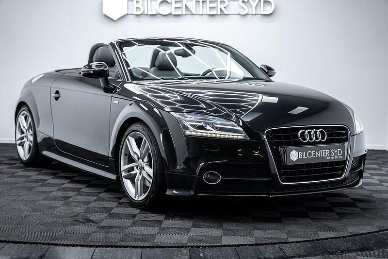 Begagnad Audi TT Roadster S-Line 211 HK (155 kW) 2011 Svart Cab