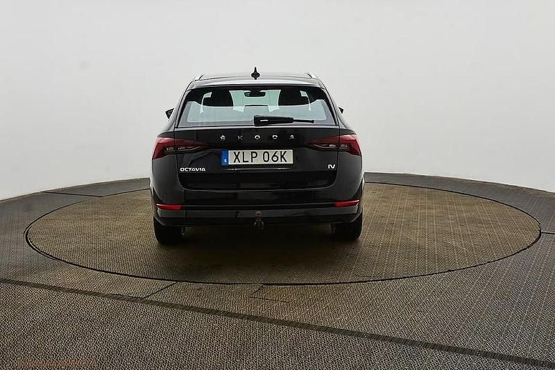Begagnad Skoda Octavia Style 150 HK (110 kW) 2024 Svart Kombi