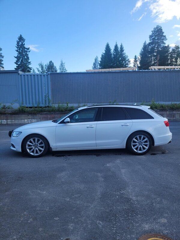 Vit Begagnad 2012 Audi A6 Proline Kombi | 108 000 kr (Superpris) - Bild 1/4