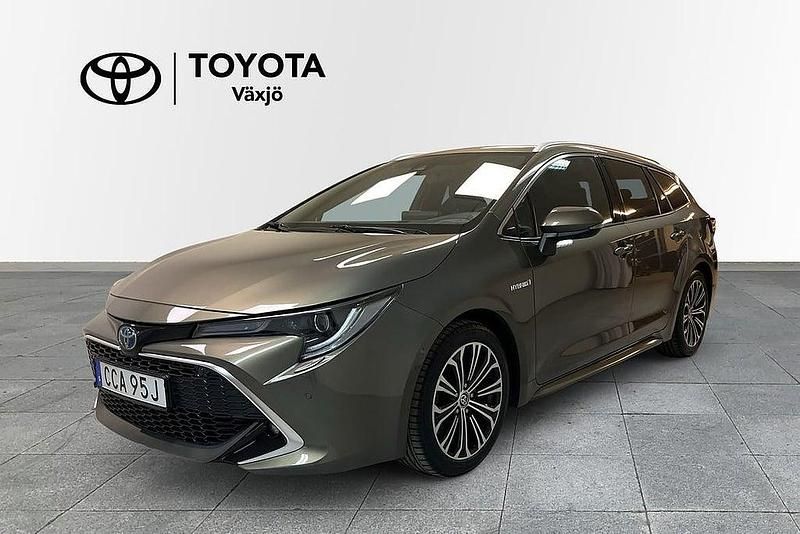 Grön Begagnad 2020 Toyota Corolla Executive Kombi | 259 000 kr (Marknadspris) - Bild 1/3