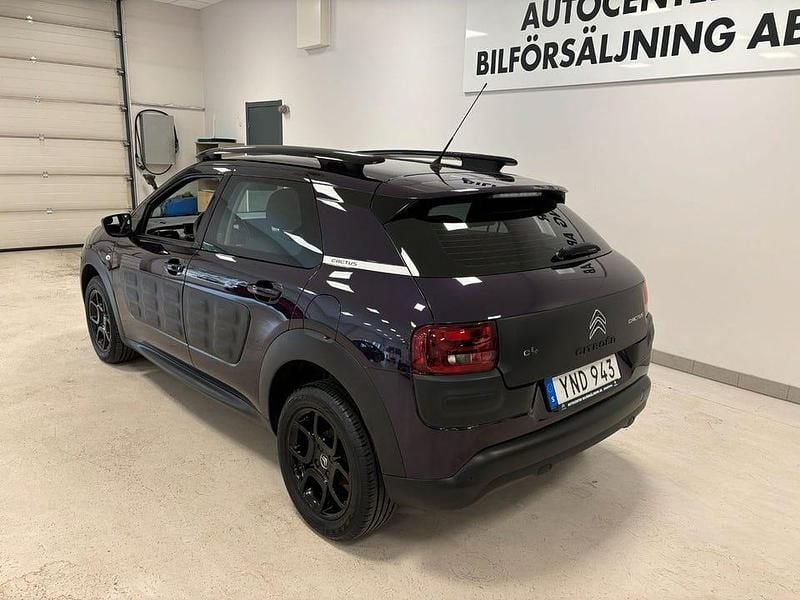 Begagnad Citroën C4 Cactus 111 HK (81 kW) 2017 Lila (lilla) Halvkombi