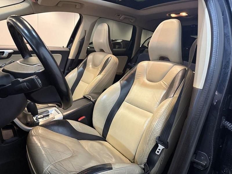 Begagnad Volvo XC60 175 HK (128 kW) 2010 Metallic SUV