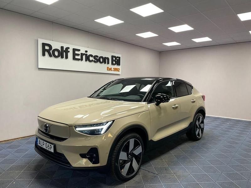 Ljusbrun Ny 2024 Volvo EC40 Plus SUV | 529 500 kr (Dyr) - Bild 1/4