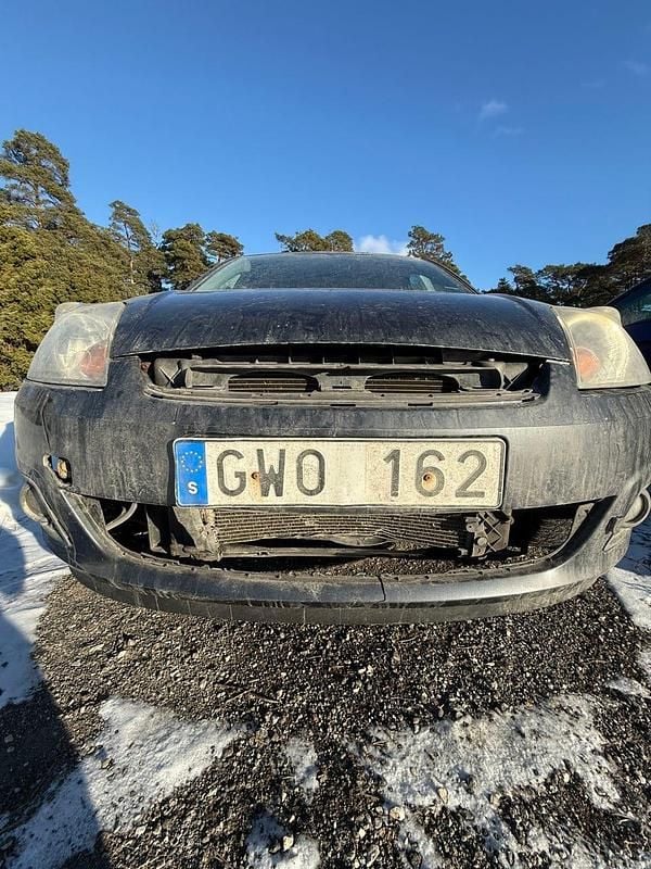 Begagnad Ford Fiesta 80 HK (58 kW) 2008 Halvkombi