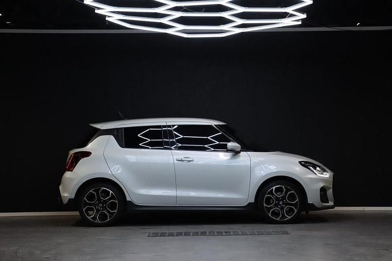 Begagnad Suzuki Swift Sport 140 HK (102 kW) 2018 Vit Halvkombi