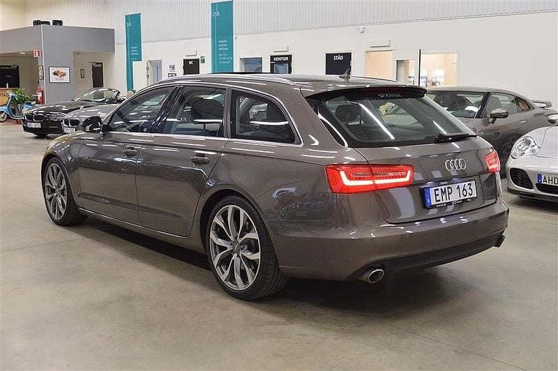 Begagnad Audi A6 Business 313 HK (230 kW) 2012 Brun Sedan