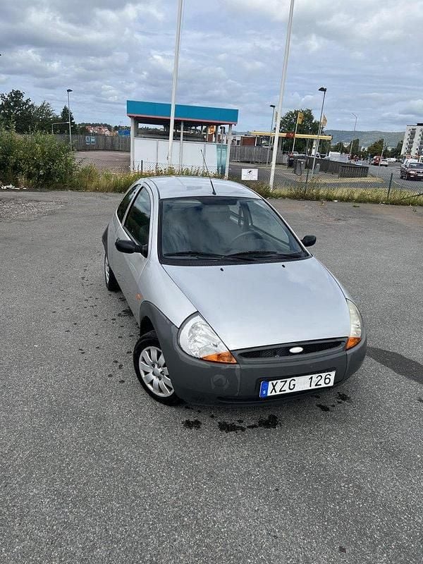 Silver Begagnad 2007 Ford Ka Halvkombi | 11 000 kr - Bild 1/4