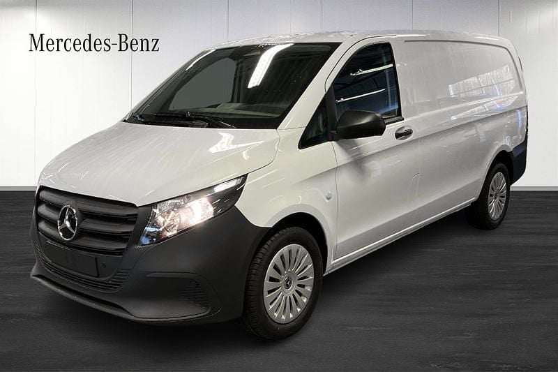Svart Ny 2025 Mercedes Vito Minibuss | 487 270 kr (Superpris) - Bild 1/4