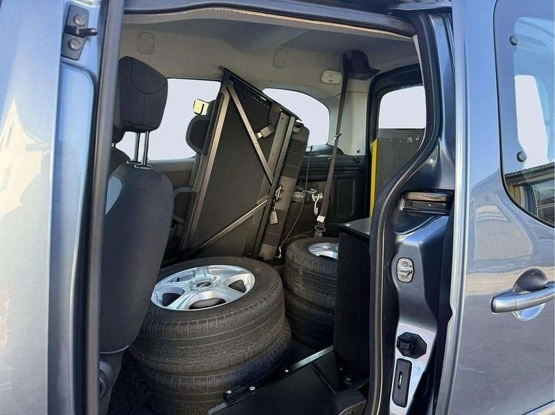 Begagnad Peugeot TePee 92 HK (67 kW) 2012 Grå