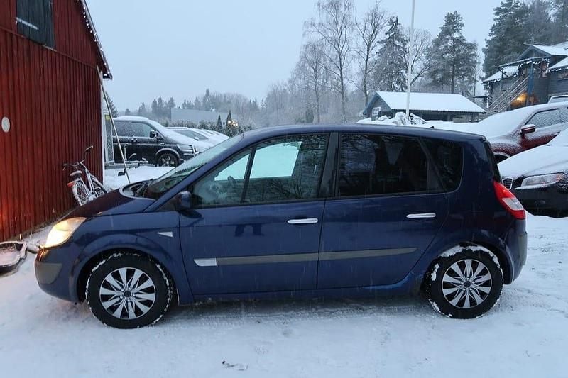 Begagnad Renault Scénic II 113 HK (83 kW) 2005 Mörkblå Minibuss