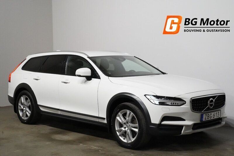Vit Begagnad 2017 Volvo V90 CC Momentum Kombi | 199 700 kr (Marknadspris) - Bild 1/3