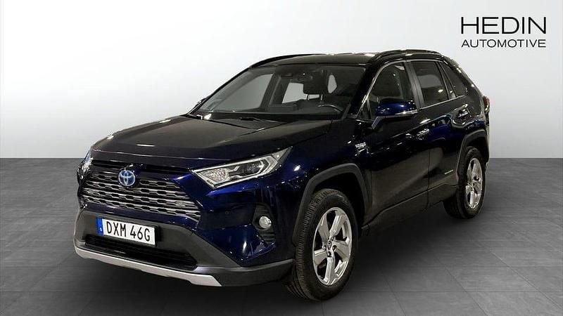 Blå Begagnad 2021 Toyota RAV4 Hybrid Executive SUV | 289 900 kr (Superpris) - Bild 1/4