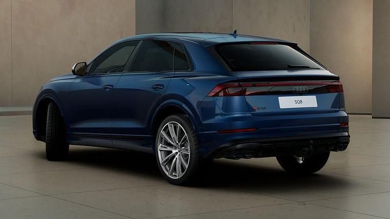 Begagnad Audi SQ8 507 HK (372 kW) 2024 Ascariblå metallic SUV
