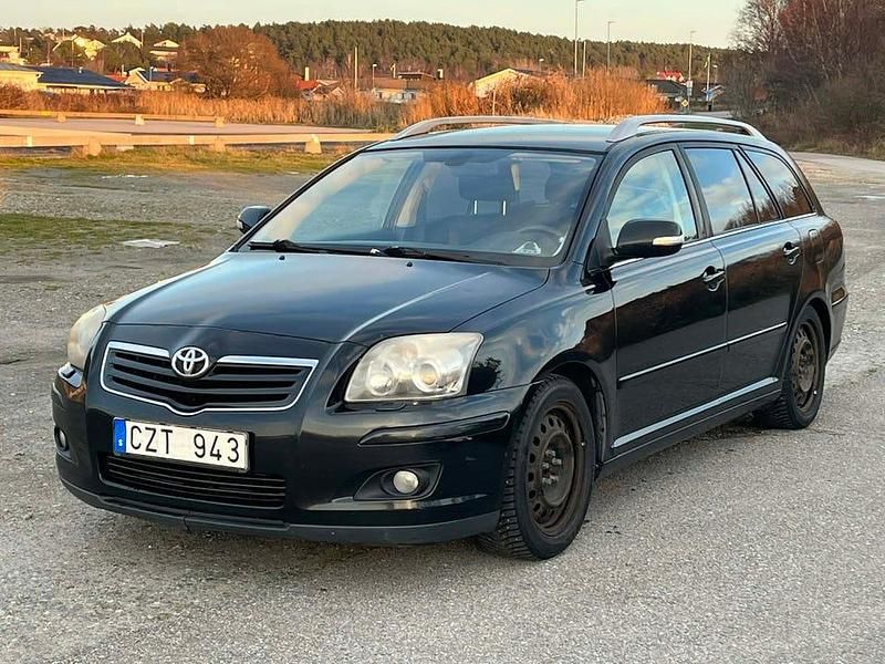 Begagnad 2006 Toyota Avensis Kombi | 29 000 kr (Marknadspris) - Bild 1/4