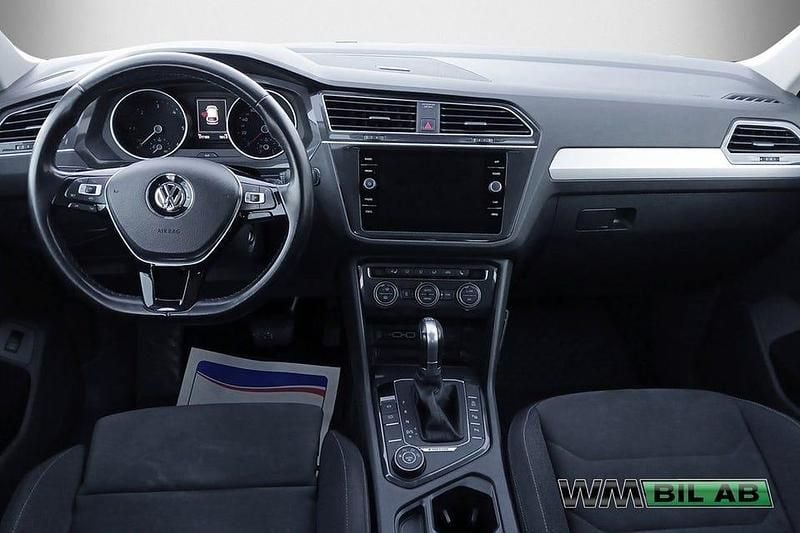Begagnad VW Tiguan Executive 150 HK (110 kW) 2018 Gråmetallic SUV