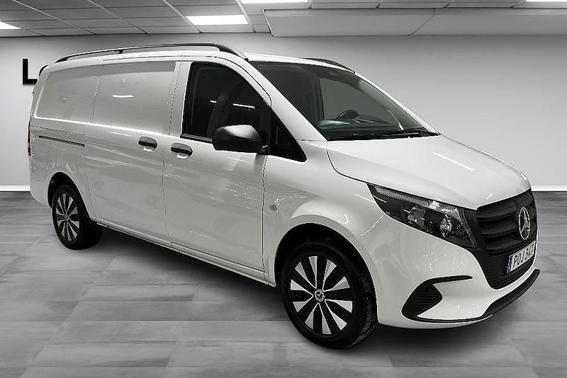 Begagnad Mercedes Vito 163 HK (119 kW) 2025 Arktiskt vit Van