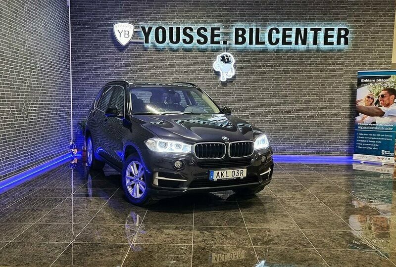 Begagnad BMW X5 Comfort Edition 259 HK (190 kW) 2016 Svart SUV